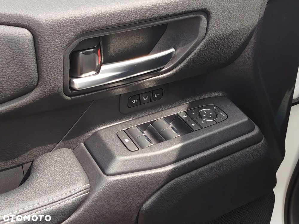 Toyota Land Cruiser LC 2.8 D-4D Executive - 8