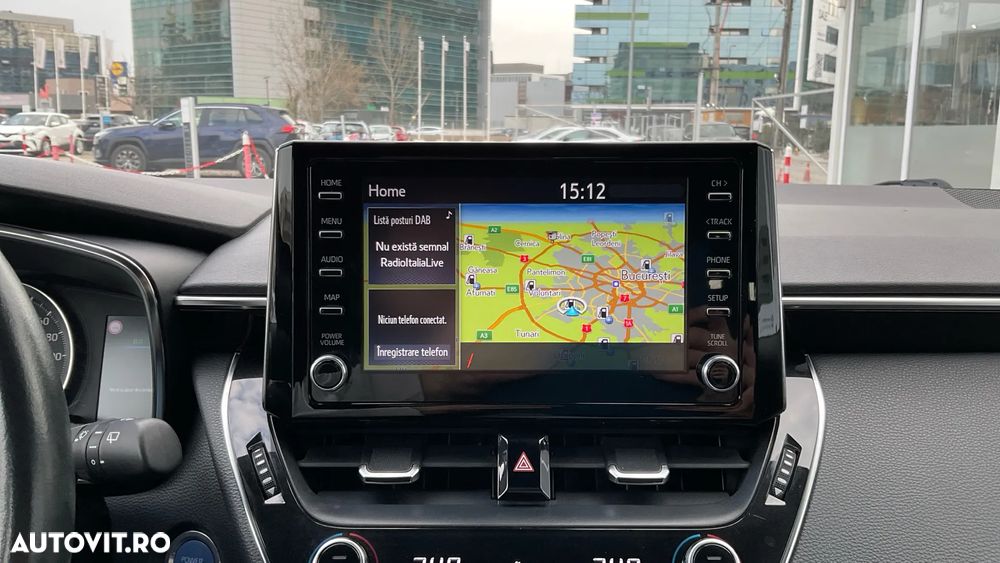 Toyota Corolla 1.8 HSD Business - 21