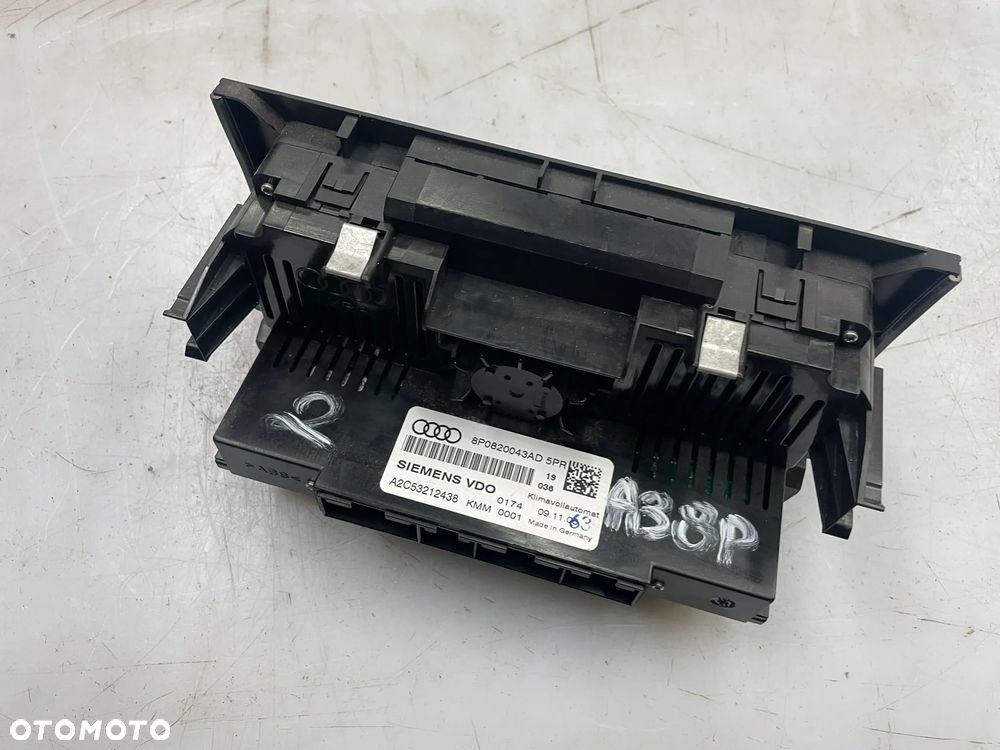 Panel klimatyzacji Audi A3 8P 8P0820043AD - 2