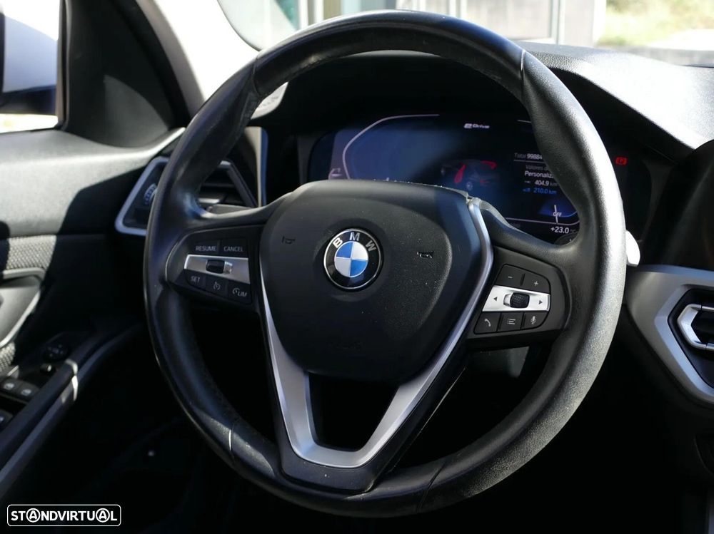 BMW 330 e iPerformance Advantage - 36