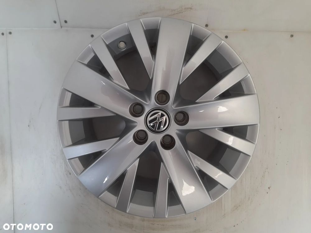 Felgi aluminiowe Volkswagen OE 6R0601025AT 6.0" x 15" 5x100 ET40 - 4