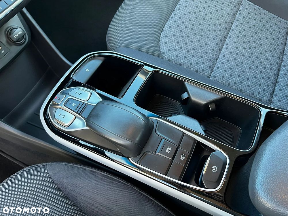 Hyundai IONIQ Style - 12
