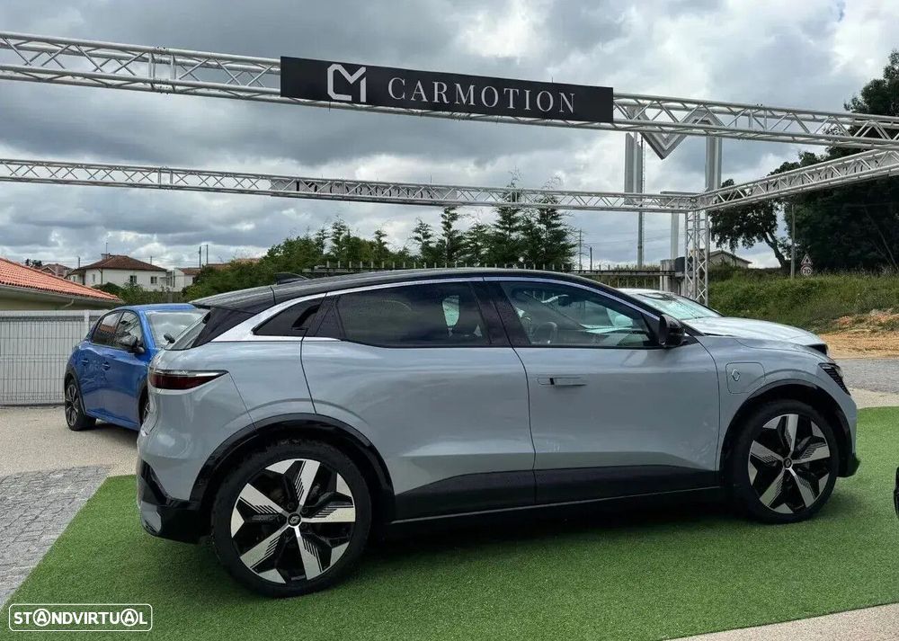Renault Mégane E-Tech - 10