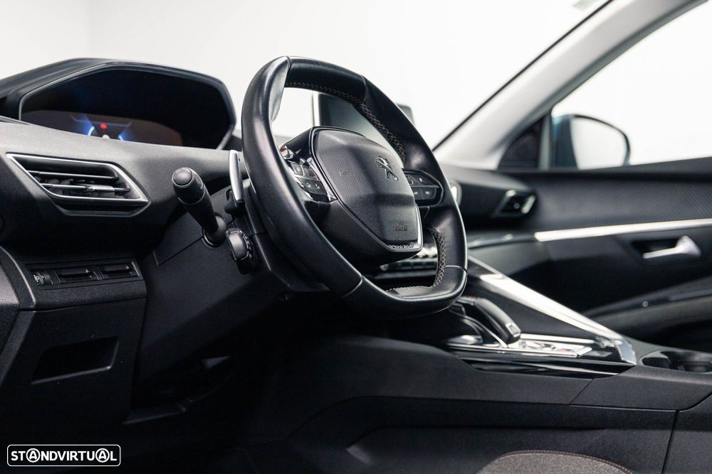 Peugeot 5008 1.6 BlueHDi Allure EAT6 - 23