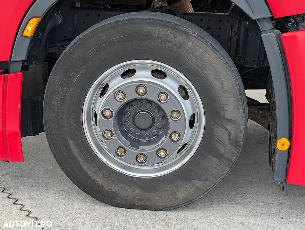 Iveco S-Way 490 - 12