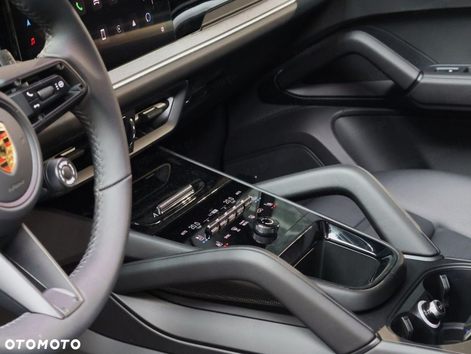 Porsche Cayenne - 12