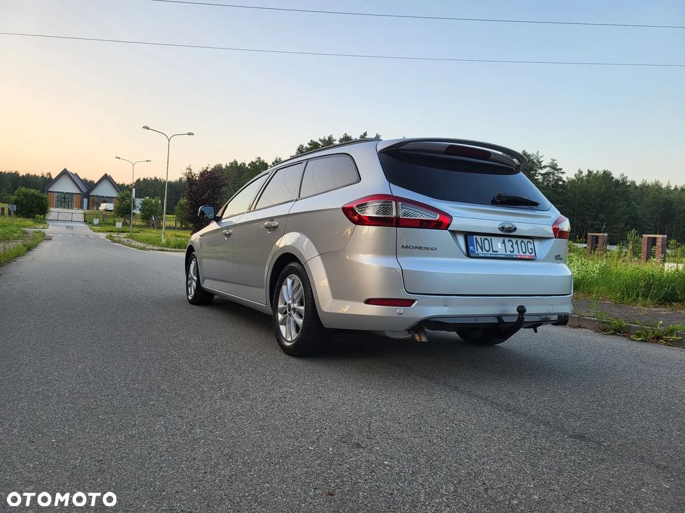 Ford Mondeo - 12