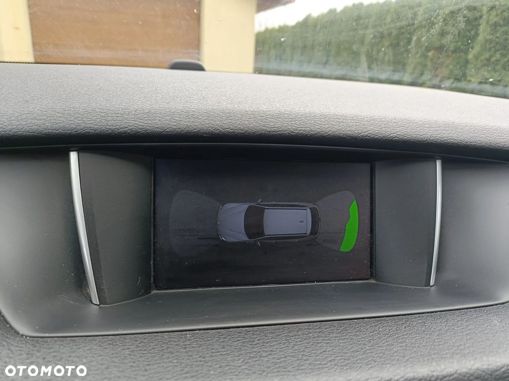 BMW X1 sDrive18d xLine - 24