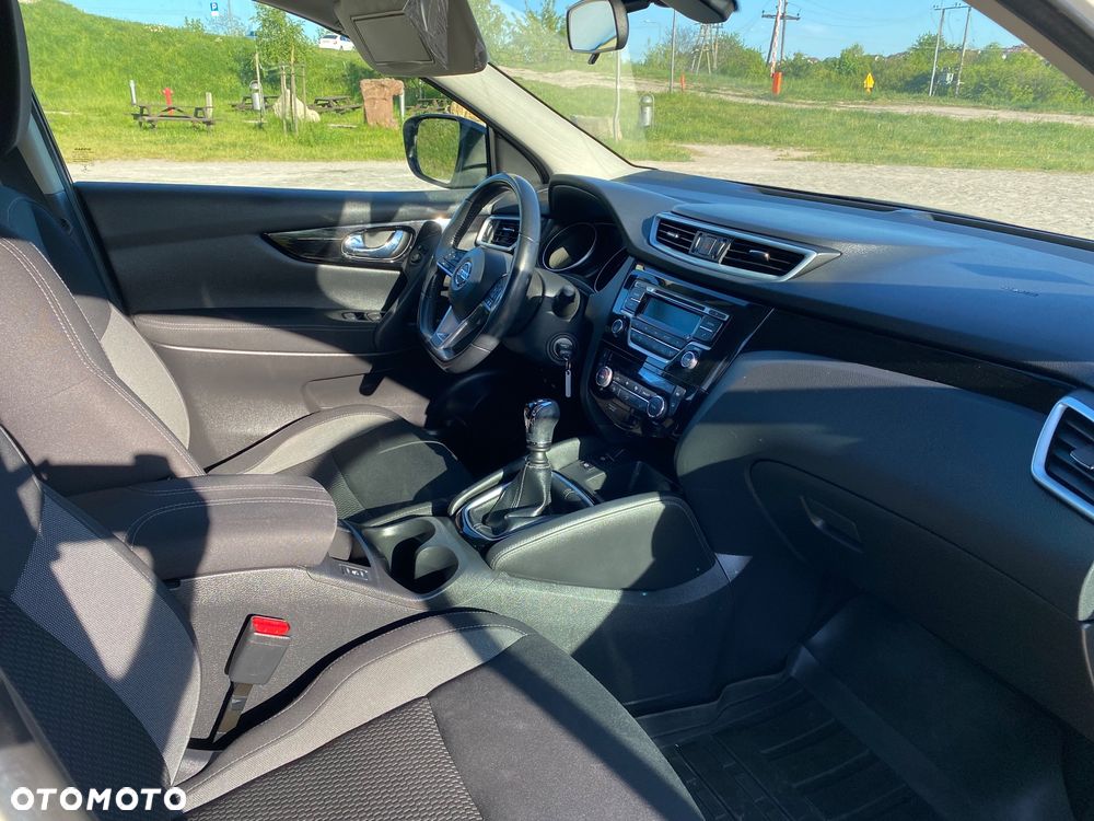 Nissan Qashqai 1.6 DCi Visia EU6 - 6