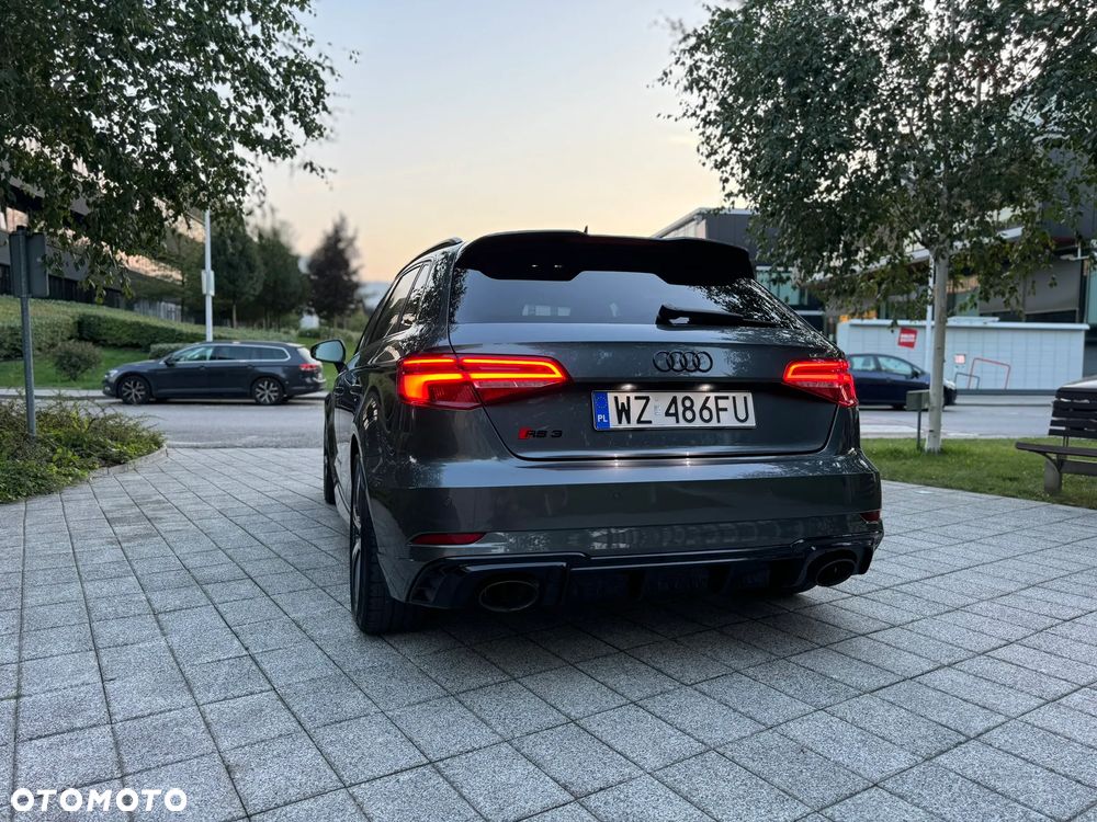 Audi RS3 Sportback - 15