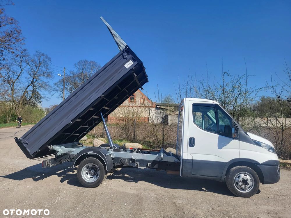 Iveco Daily 35C13 2.3 130 KM 2015r Wywrotka Kiper Wywrot NOWY Nowa zabudowa - 23