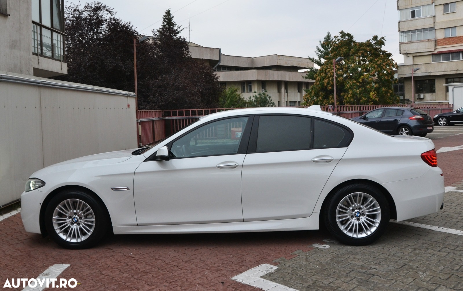 BMW Seria 5 520d EfficientDynamics Edition AT - 6