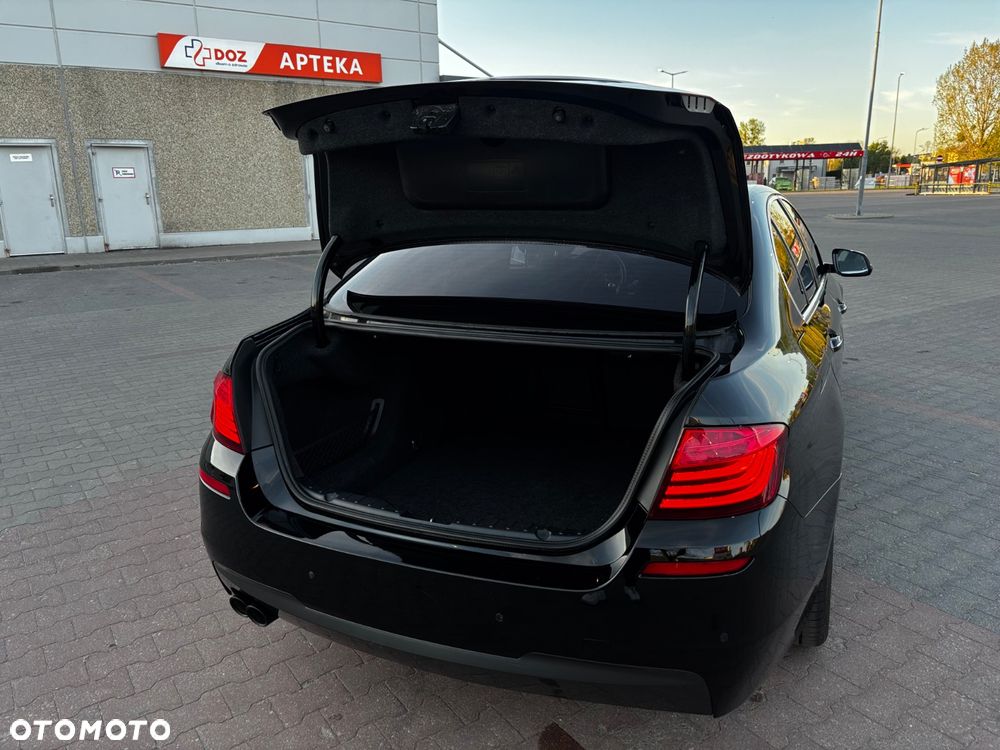 BMW Seria 5 525d xDrive Sport-Aut - 20