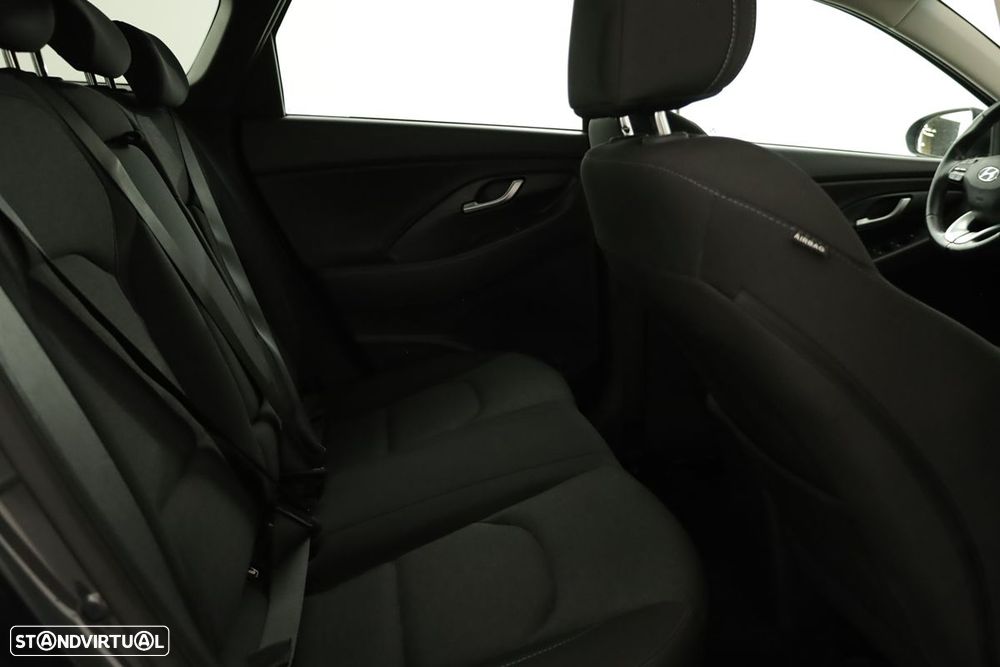 Hyundai i30 SW - 21