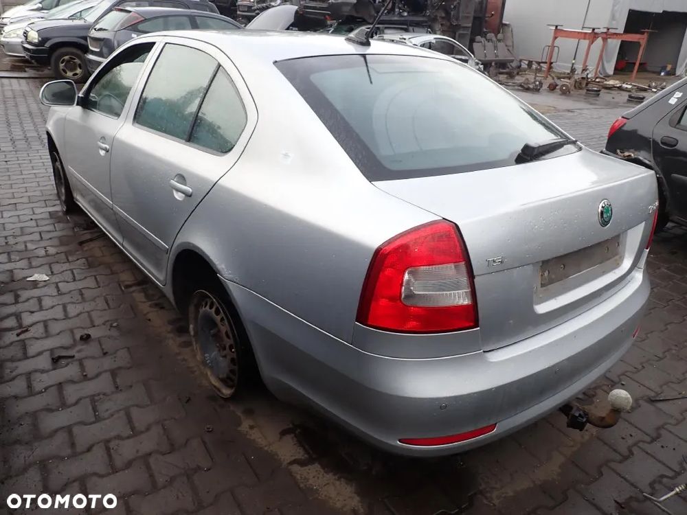 CZĘŚCI - Skoda Octavia II 1,4 TSI CAXA 122KM FILM LIFT HB AT MPH lakier 9156 INDEX - 9681 - 5