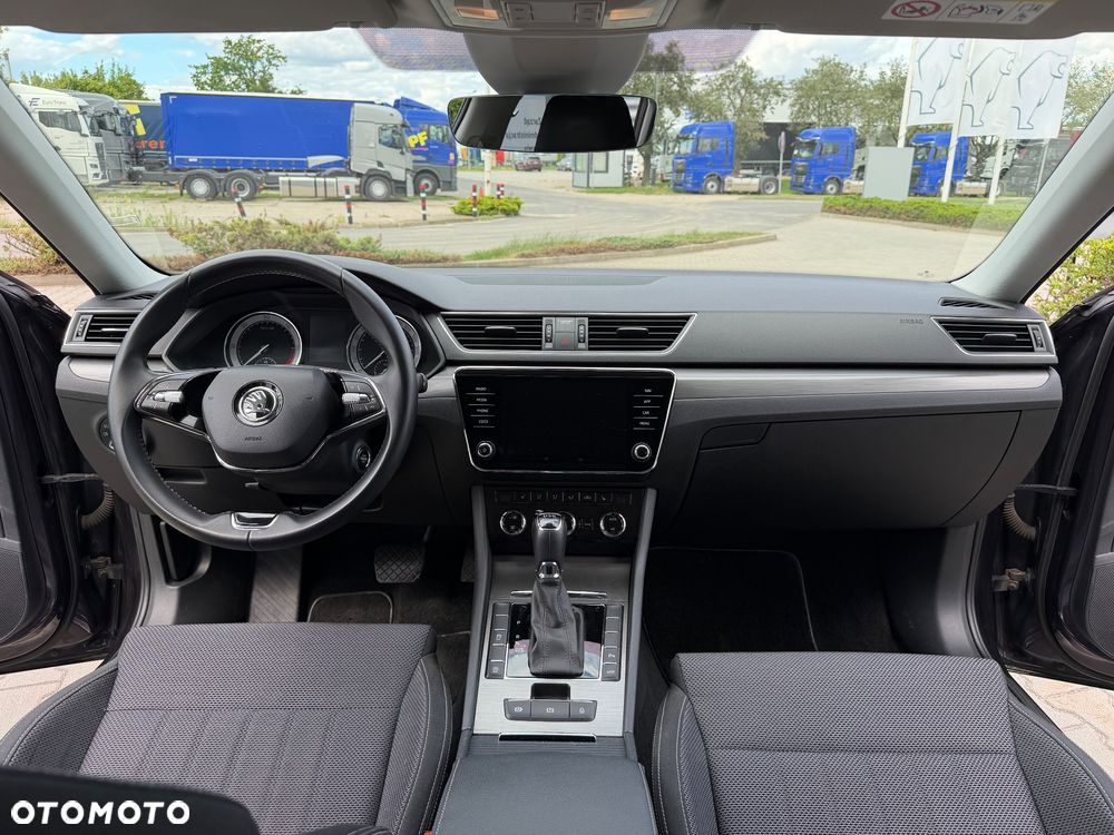 Skoda Superb 2.0 TDI SCR Style DSG - 13