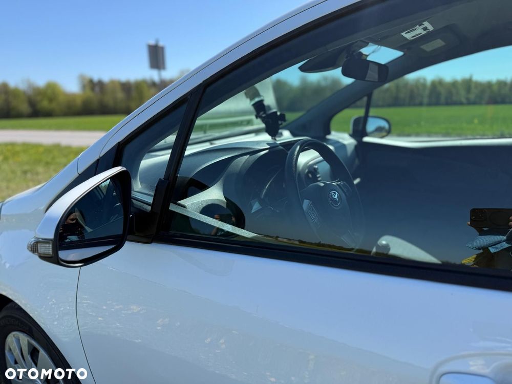 Toyota Yaris - 5