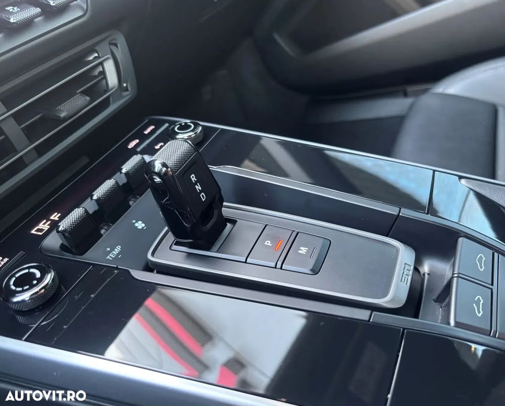 Porsche 911 Carrera PDK - 8