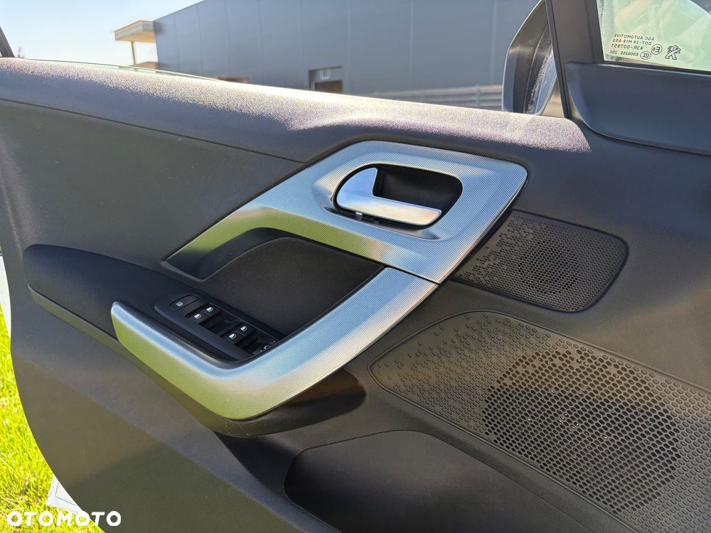 Peugeot 2008 PureTech 130 GPF Stop&Start Crossway - 34