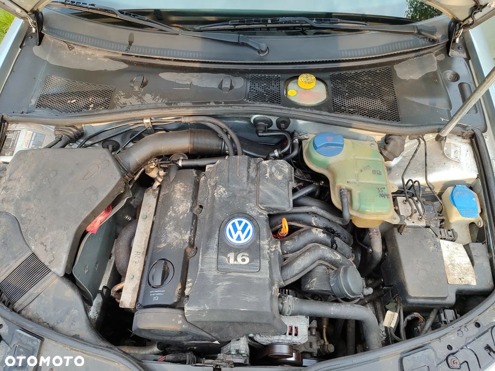 Volkswagen Passat 1.6 - 29