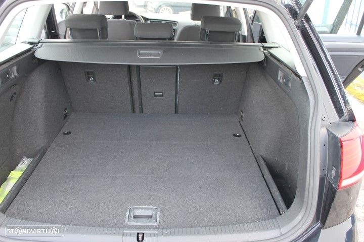 VW Golf Variant 1.6 TDi Confortline - 15