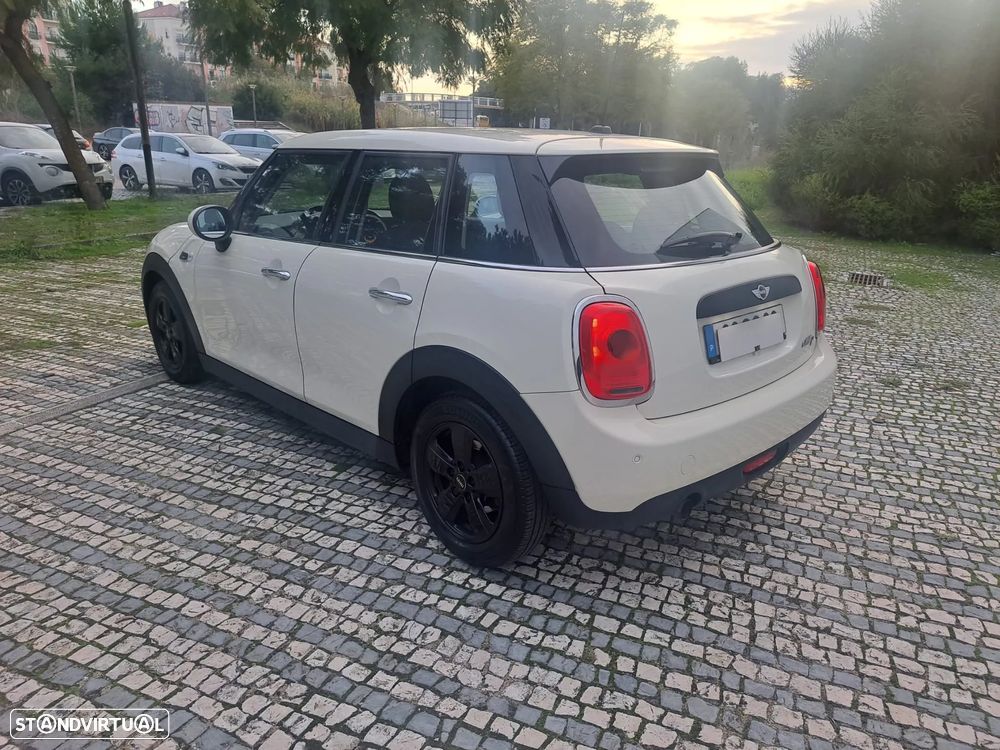 MINI 5 Portas One D - 10