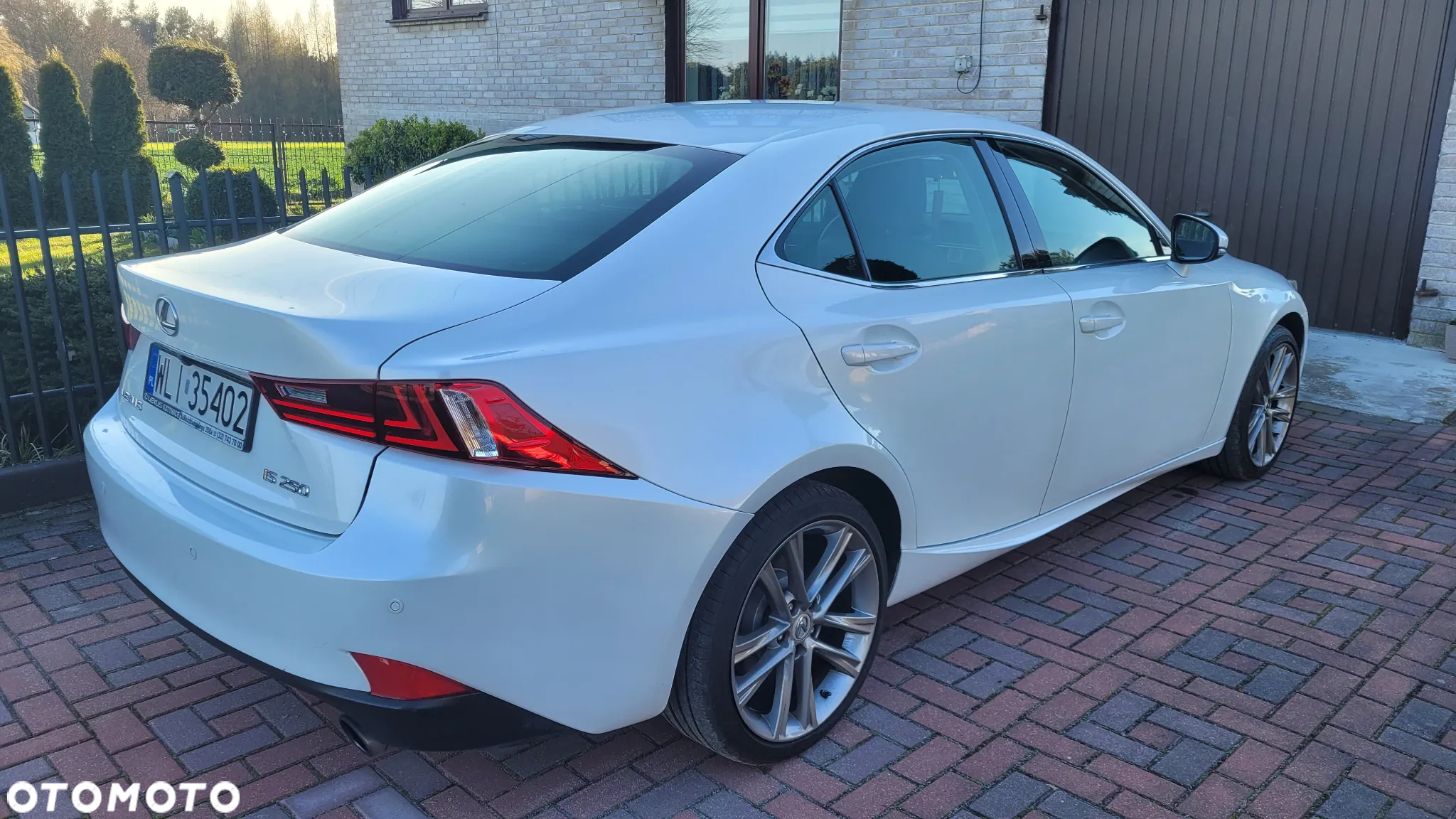 Lexus IS - 4