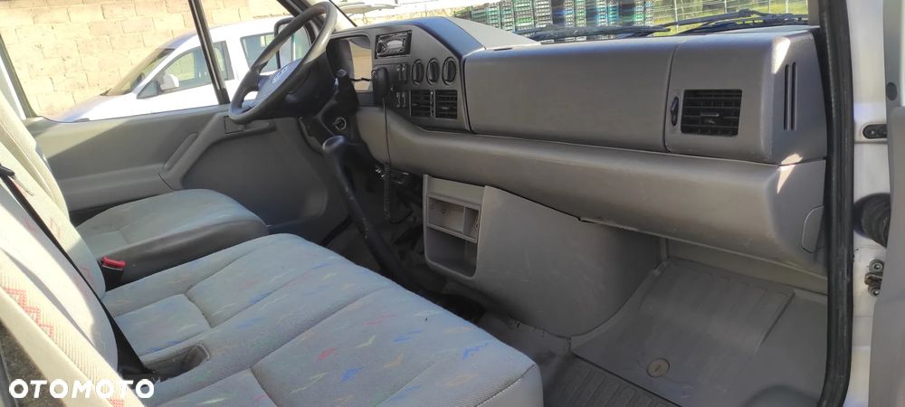 Volkswagen LT 35.2.5 TDI 109 KM W PEŁNI SPRAWNY BEZ RDZY - 9