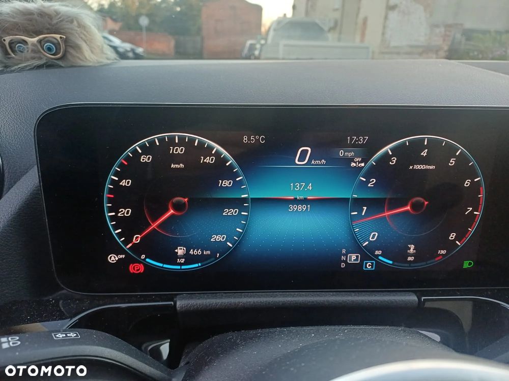 Mercedes-Benz GLA 250 - 9