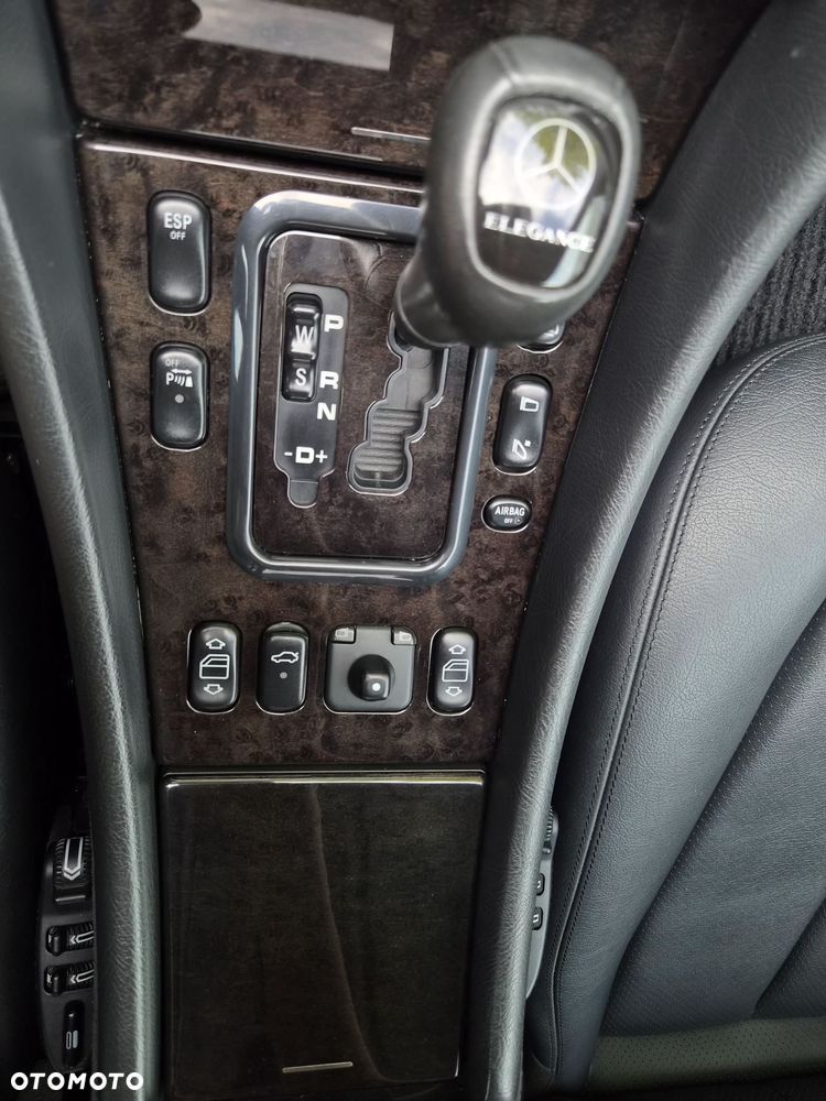 Mercedes-Benz CLK - 19