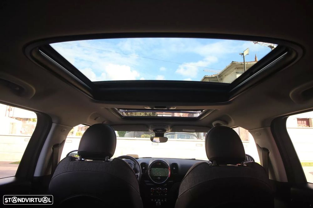 MINI Countryman Cooper SE ALL4 Auto - 21