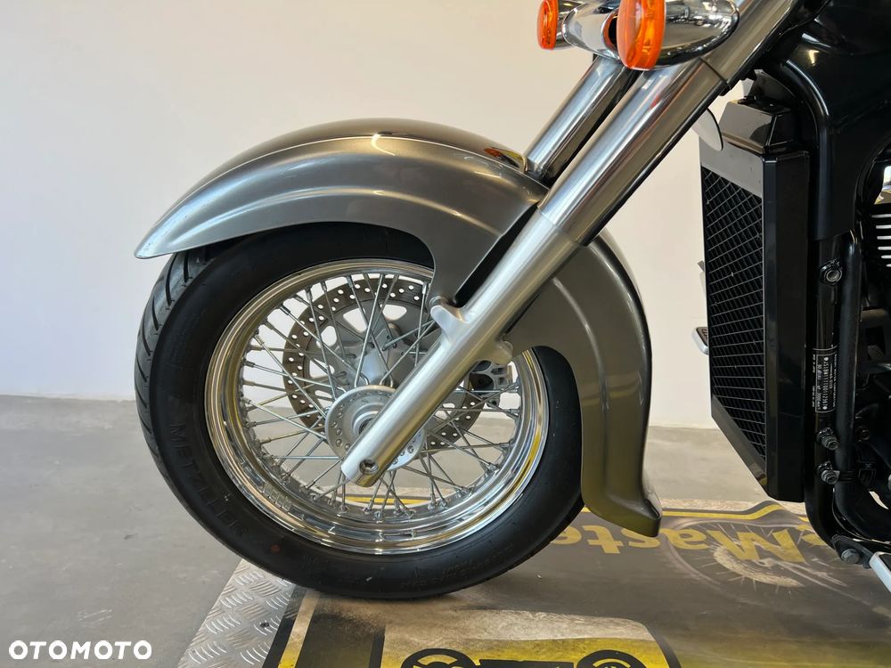 Suzuki Intruder - 7