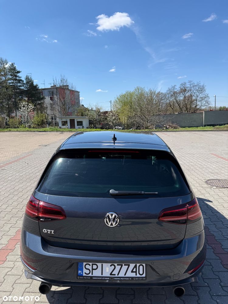 Volkswagen Golf GTI (BlueMotion Technology) DSG - 3