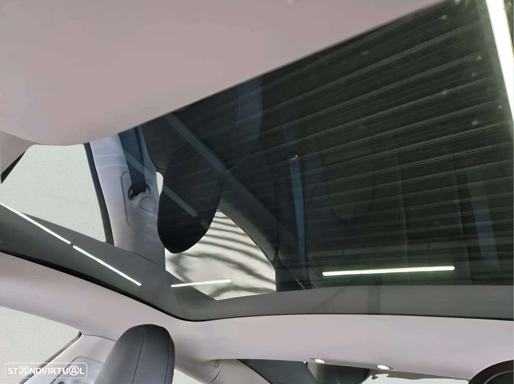 Tesla Model 3 Tração Traseira Standard - 22