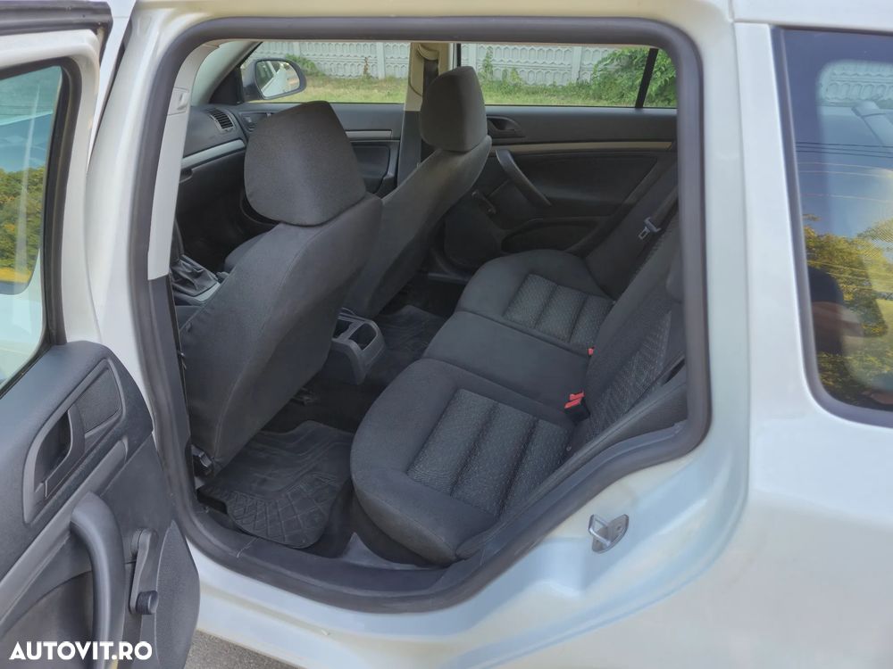 Skoda Octavia 1.6 TDI Ambiente - 10