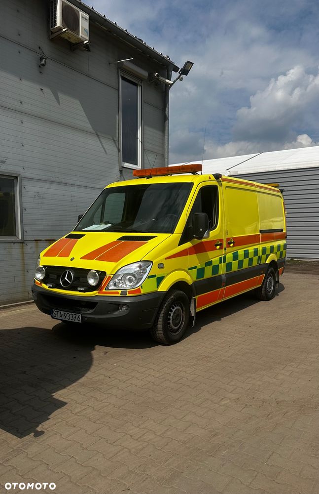 Mercedes-Benz Sprinter - 1