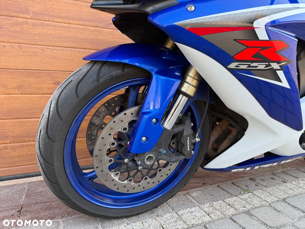 Suzuki GSX-R - 15