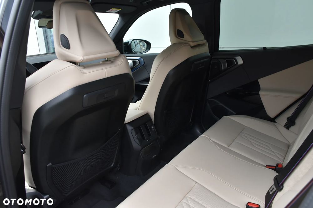 BMW X3 xM50 mHEV - 24