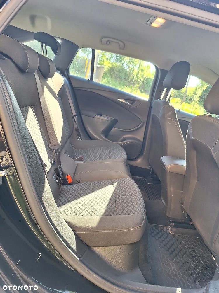Opel Astra 1.6 CDTI Dynamic S&S - 8