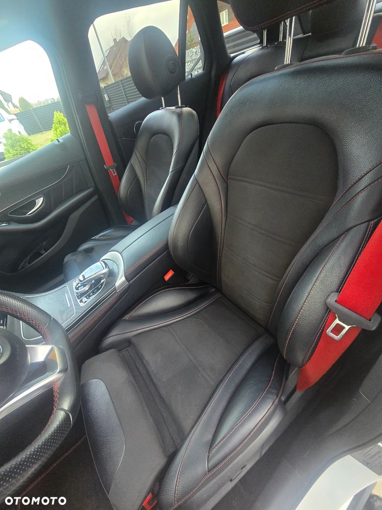 Mercedes-Benz GLC - 12