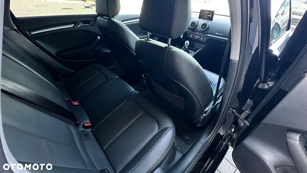 Audi A3 Sportback - 21