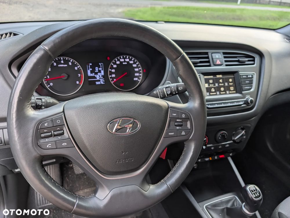 Hyundai i20 - 14