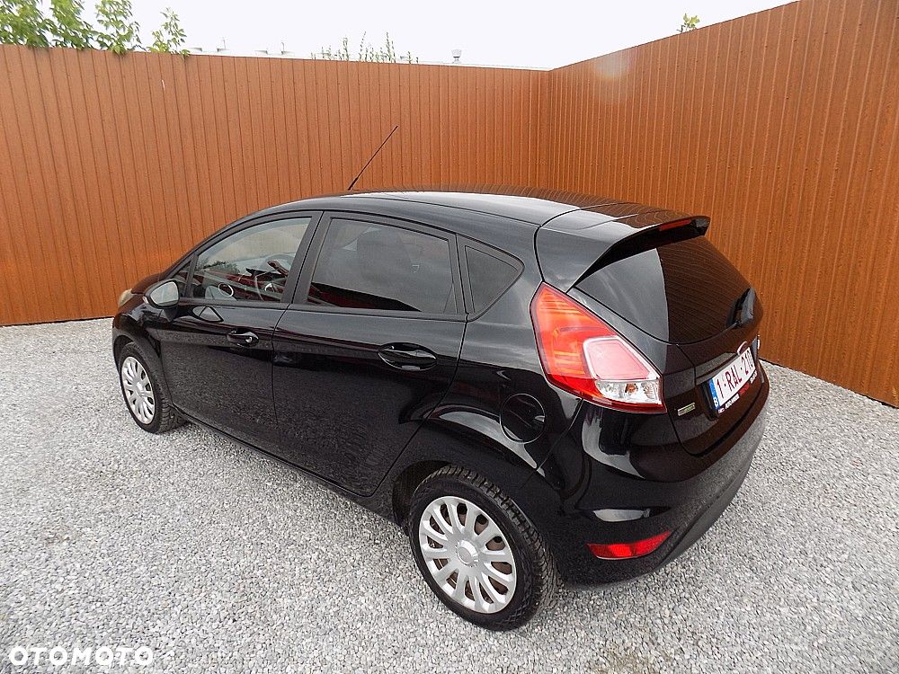 Ford Fiesta 1.0 Celebration - 3