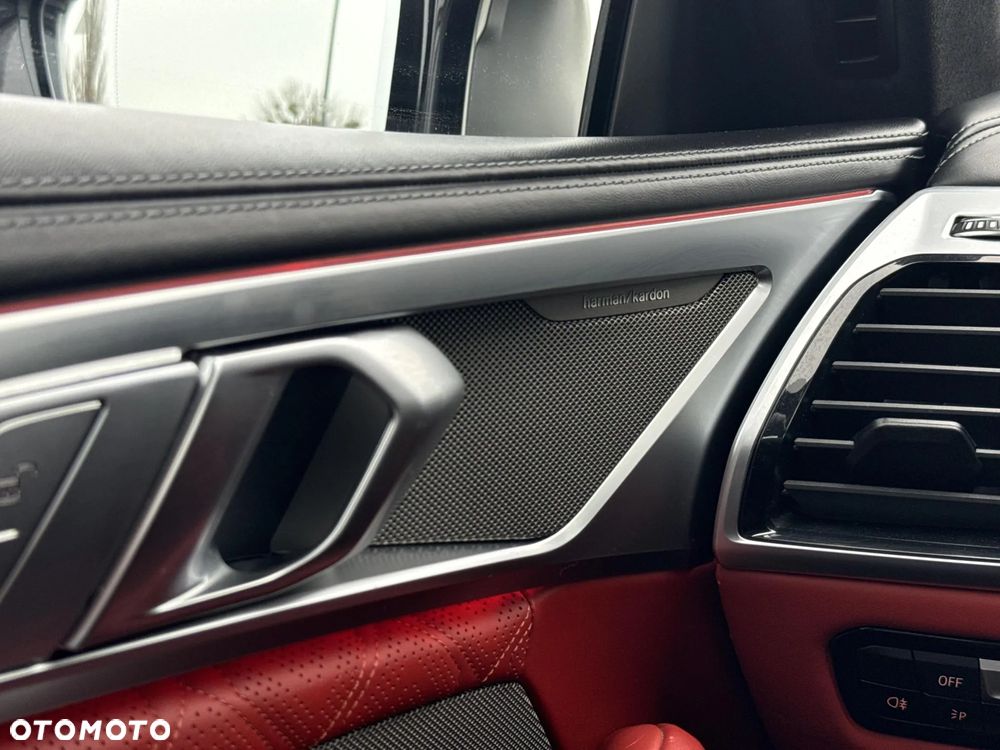 BMW M8 Standard - 19