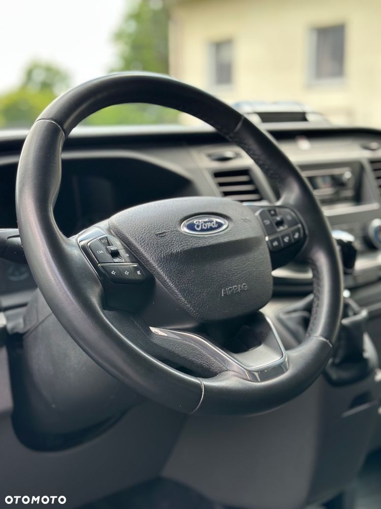 Ford Transit - 13