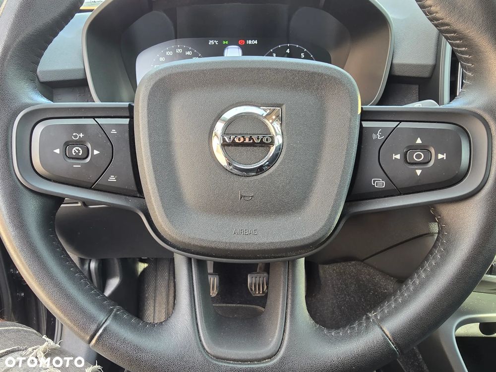 Volvo XC 40 T2 Momentum Pro - 20