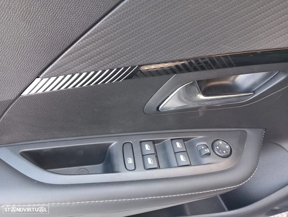 Peugeot e-208 50 kWh Allure - 7