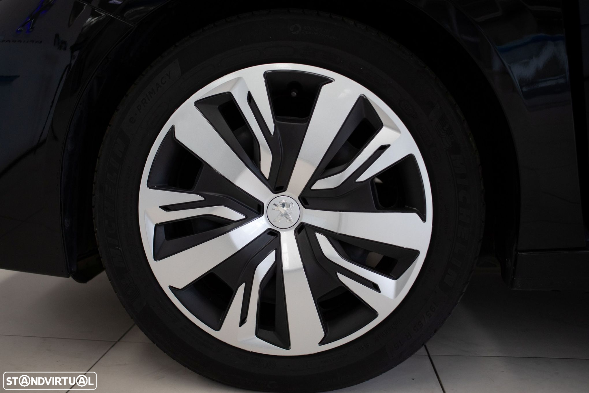 Peugeot 208 1.2 PureTech Active - 8
