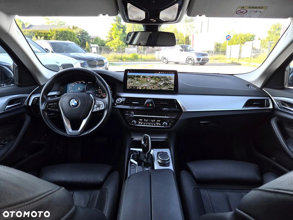 BMW Seria 5 530e xDrive - 10
