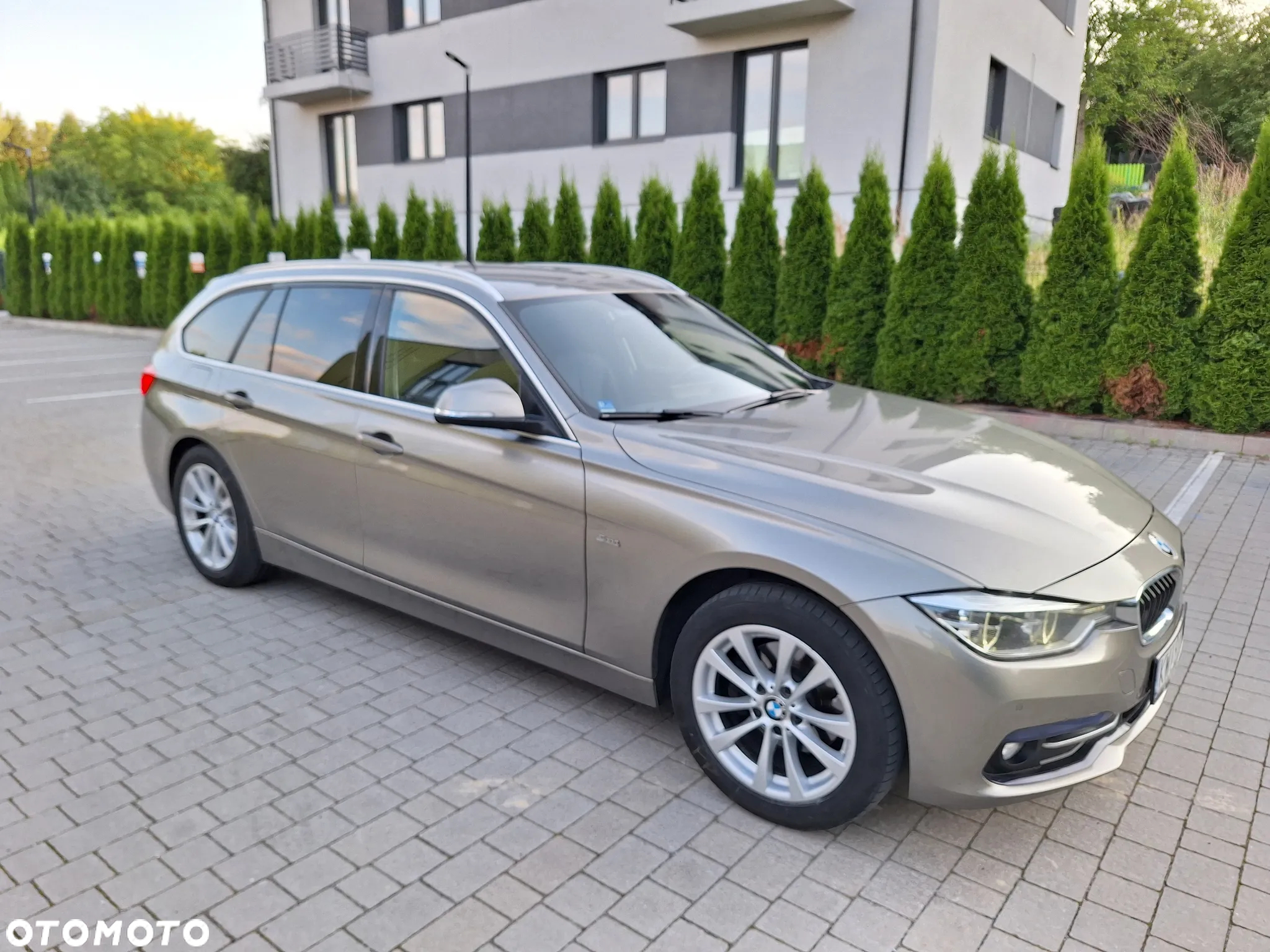 BMW Seria 3 320d Touring xDrive Sport Line - 2